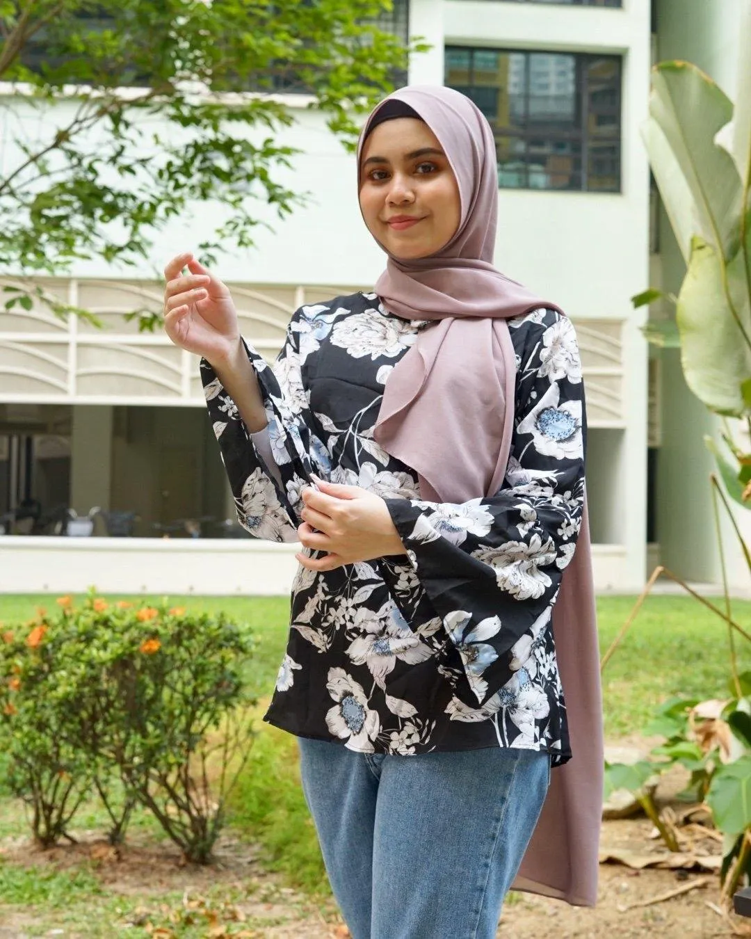 Basic  Floral TOP - Dora