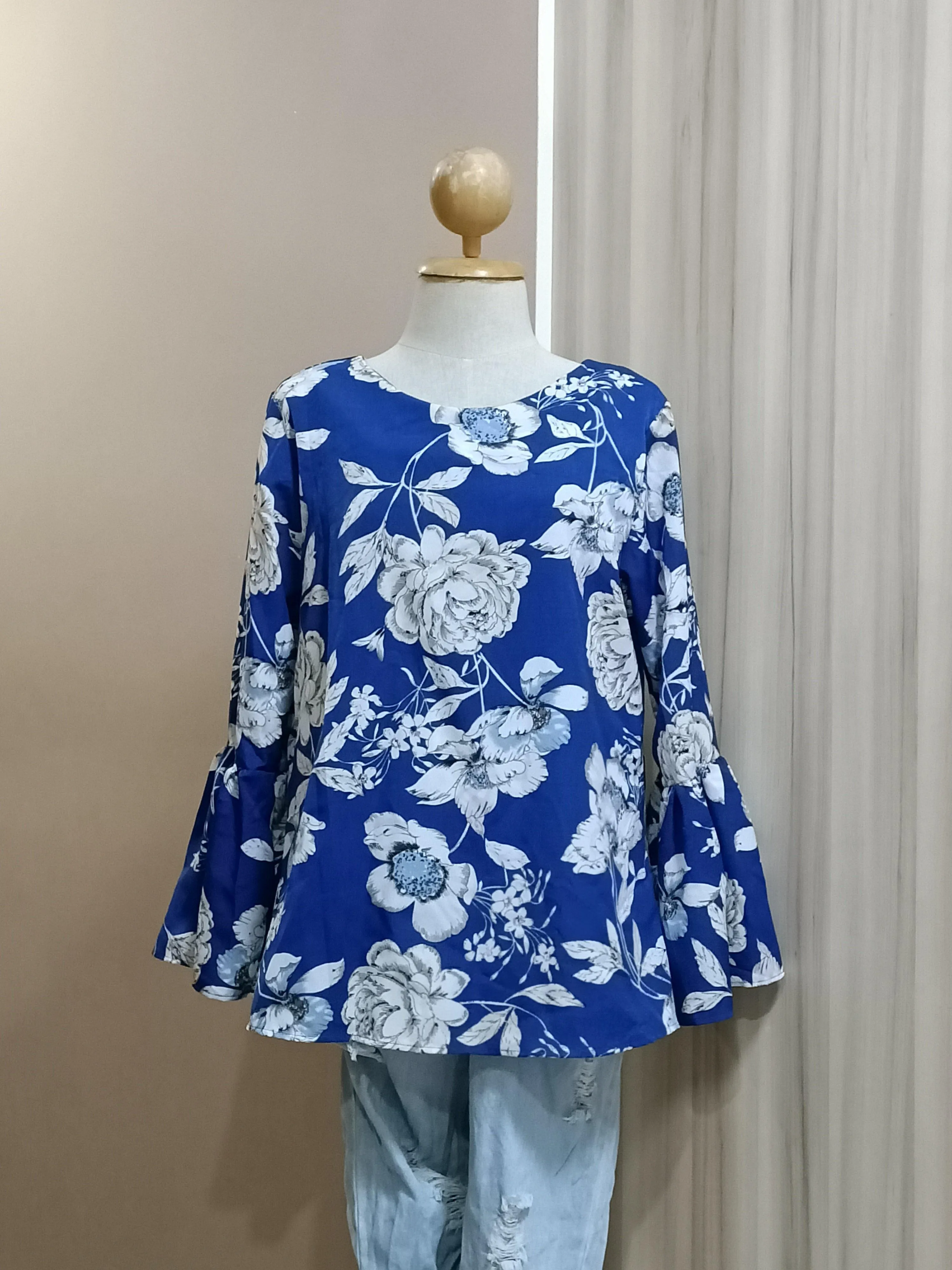 Basic  Floral TOP - Dora