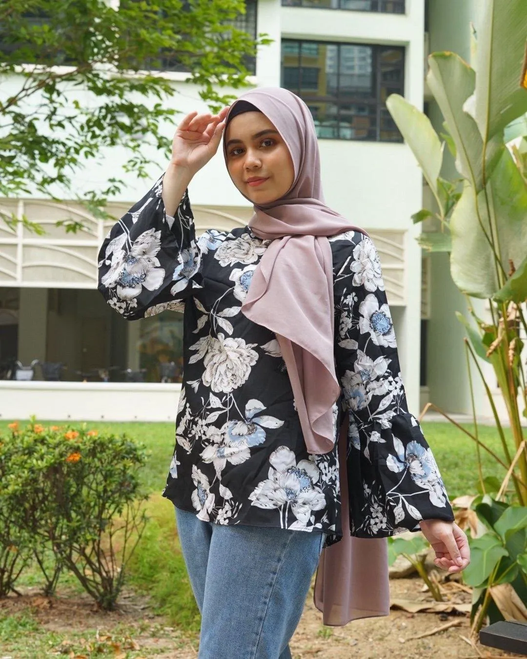 Basic  Floral TOP - Dora