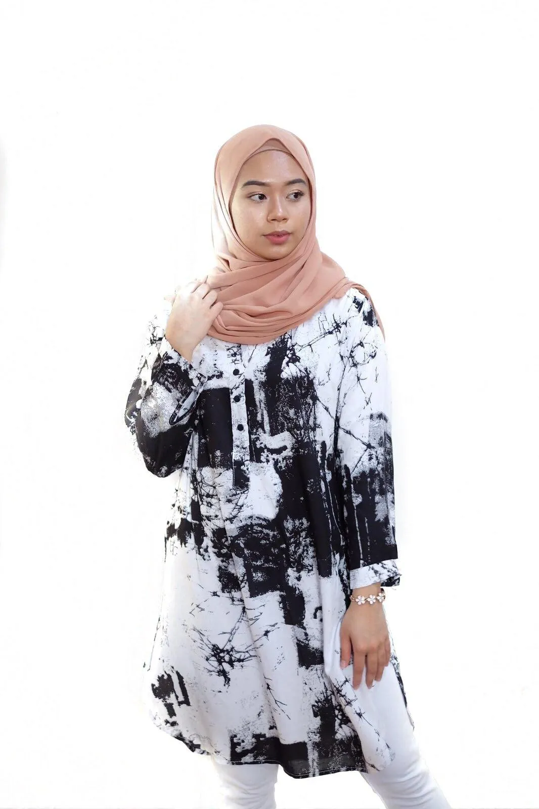 Basic Midi Blouse - Ayesha