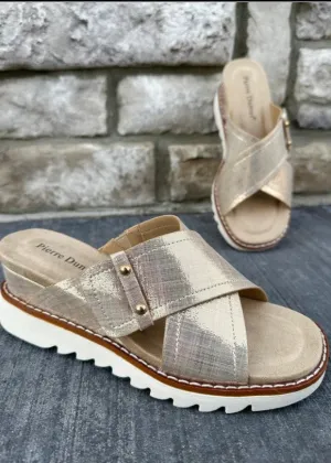 GOLD EXPAND WEDGE SANDAL